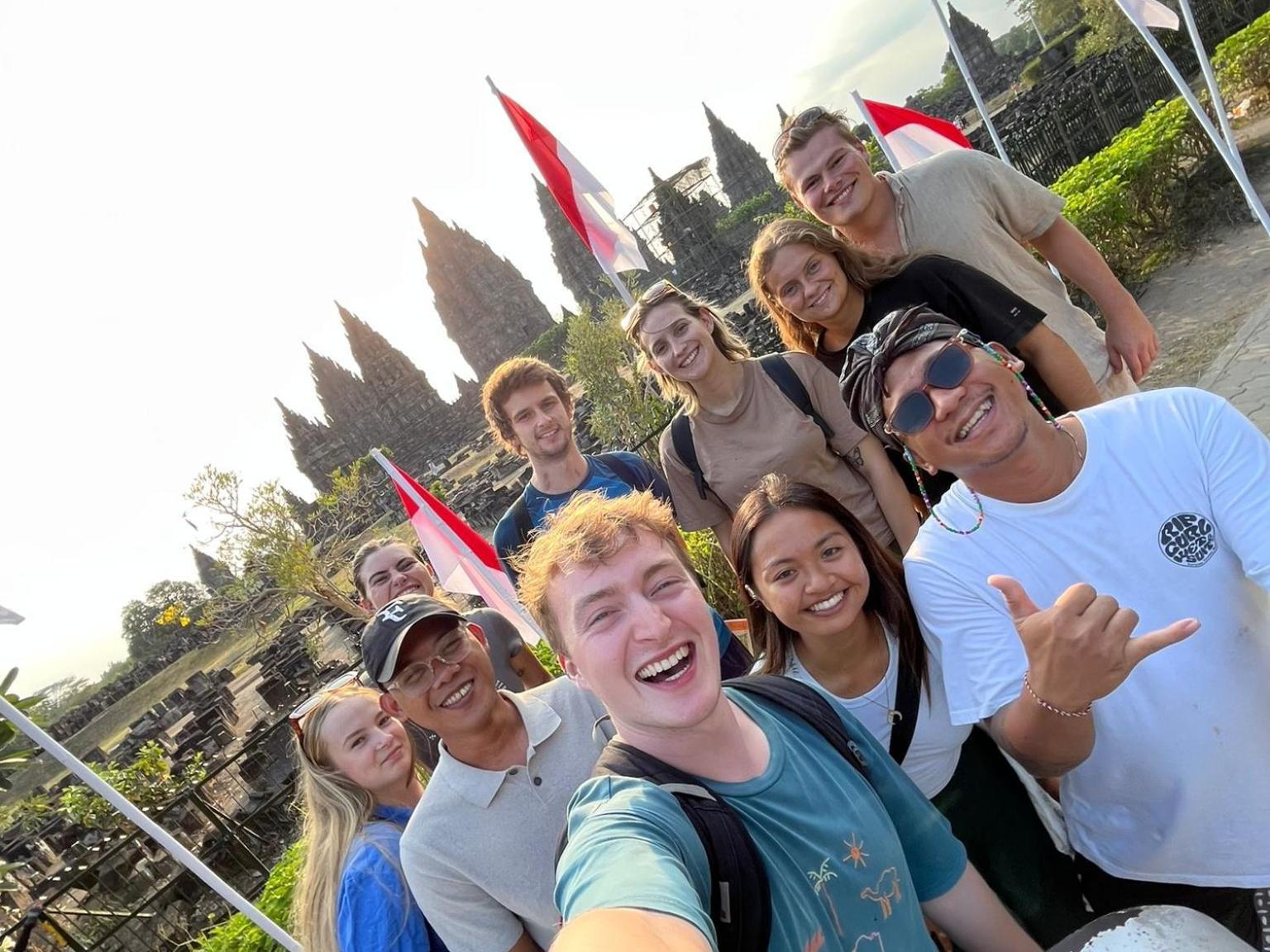 Oke Baik Hostel Yogyakarta Exteriör bild