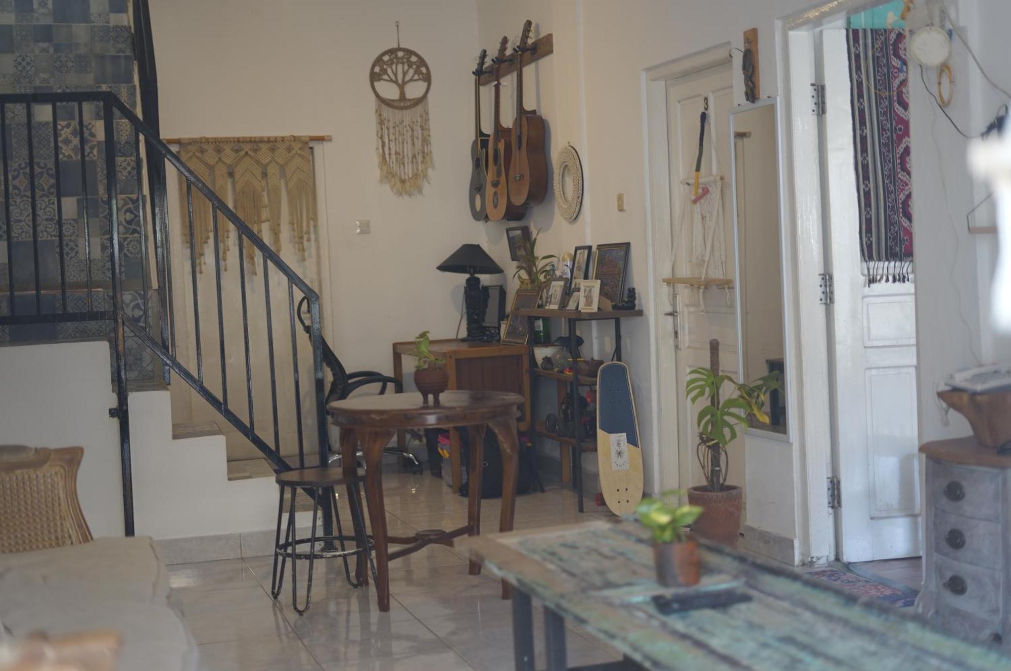 Oke Baik Hostel Yogyakarta Rum bild