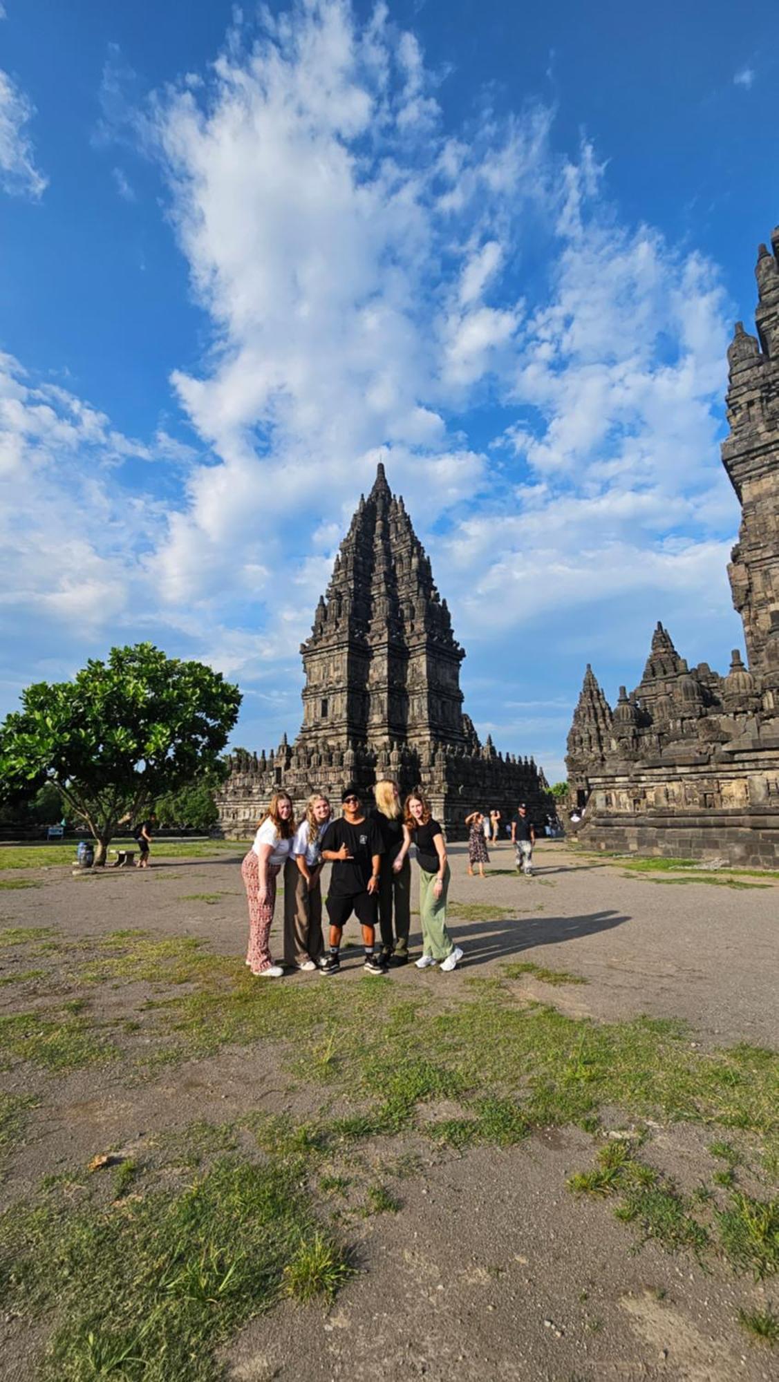 Oke Baik Hostel Yogyakarta Exteriör bild