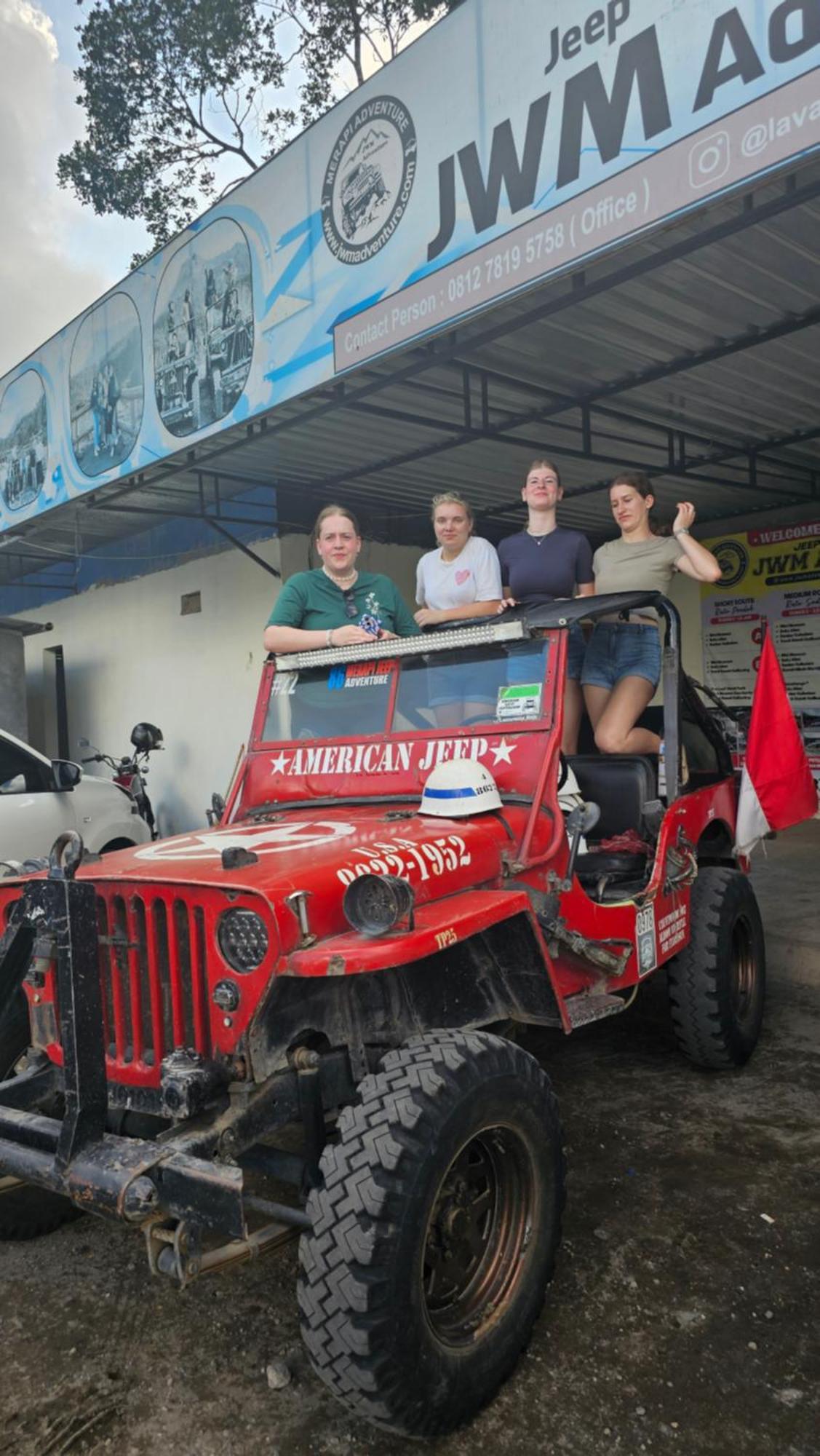 Oke Baik Hostel Yogyakarta Exteriör bild