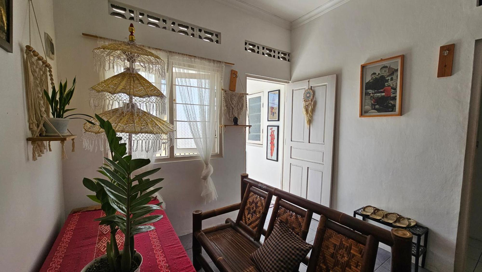 Oke Baik Hostel Yogyakarta Exteriör bild