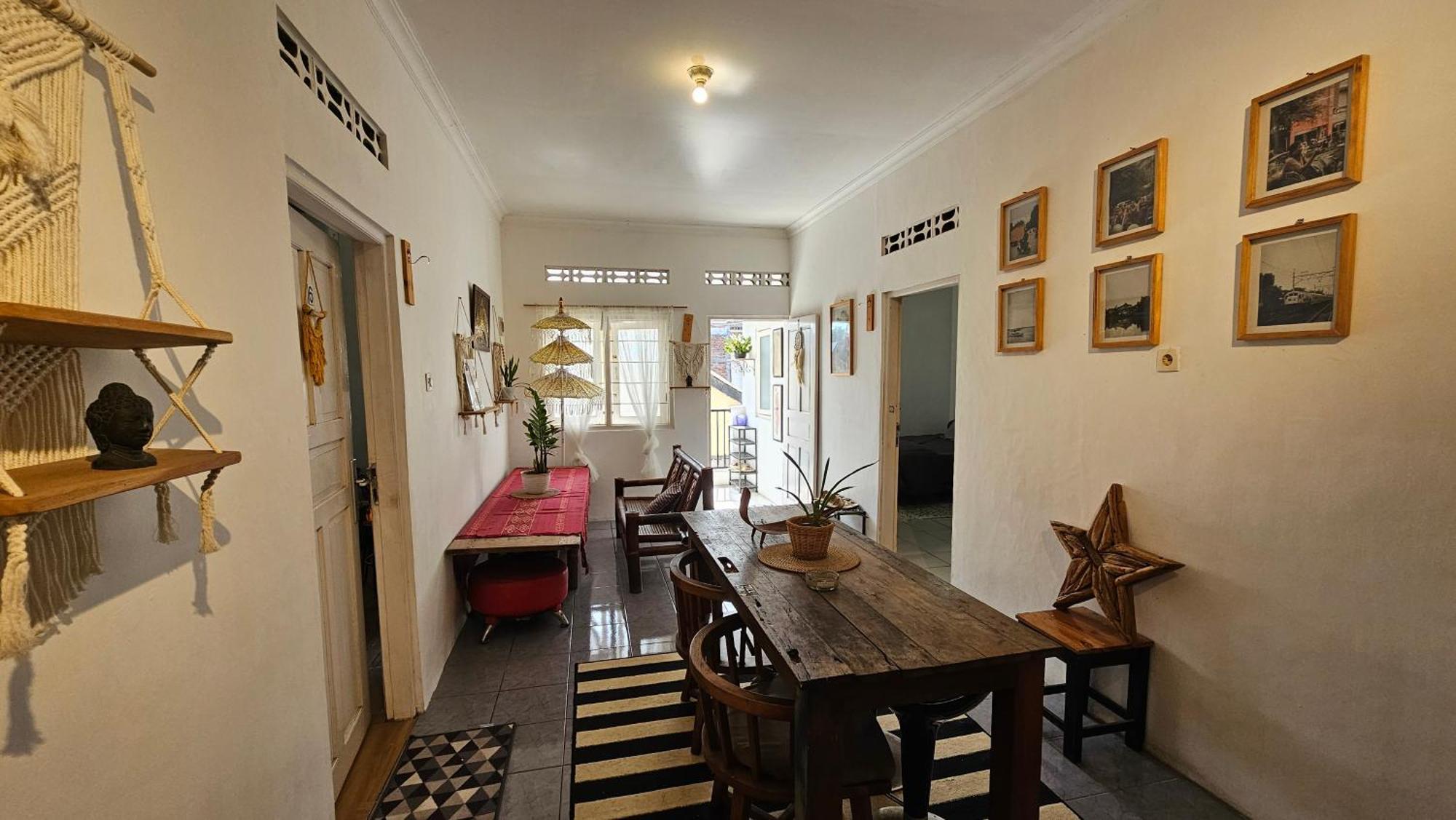 Oke Baik Hostel Yogyakarta Exteriör bild