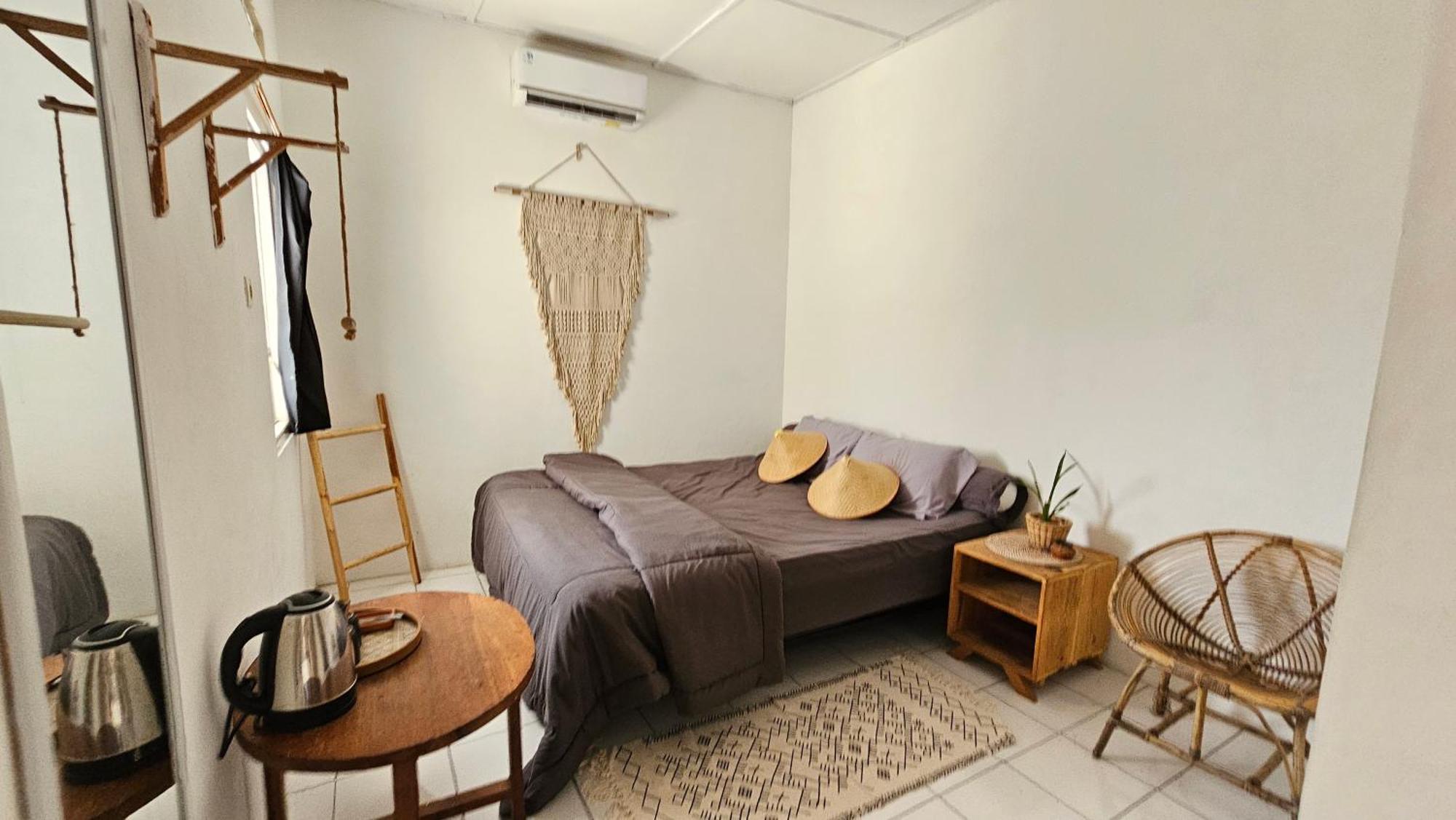 Oke Baik Hostel Yogyakarta Exteriör bild