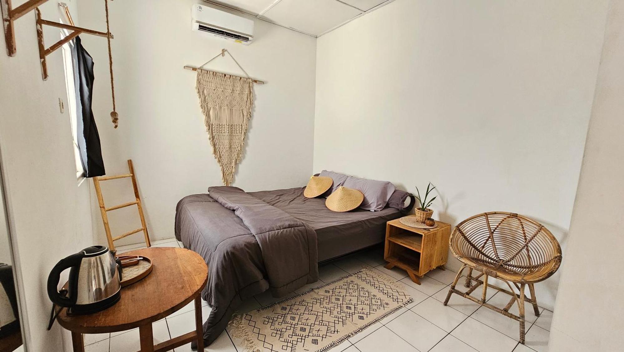 Oke Baik Hostel Yogyakarta Exteriör bild