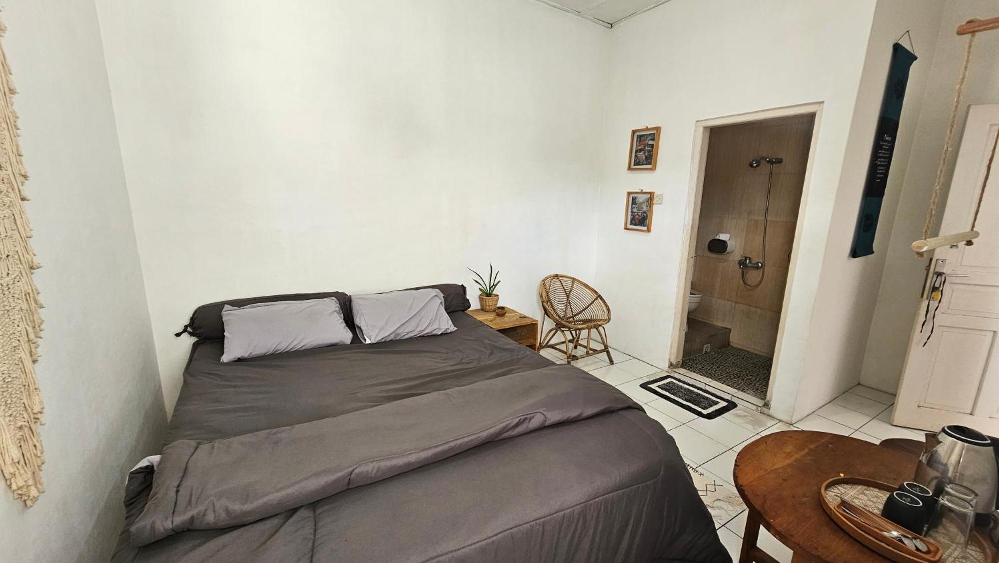 Oke Baik Hostel Yogyakarta Exteriör bild